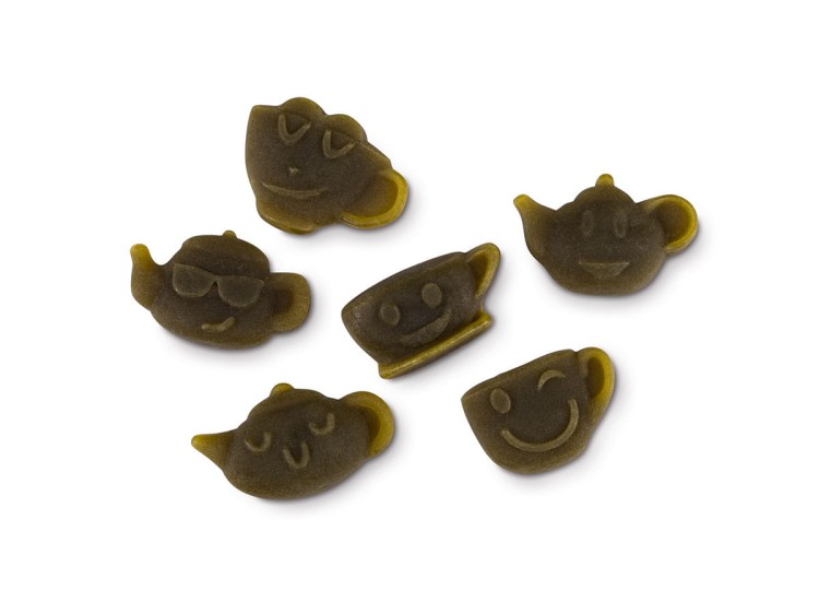 napój matcha z żelkami MATCHA MAGIC i owocami – wizualizacja produktu