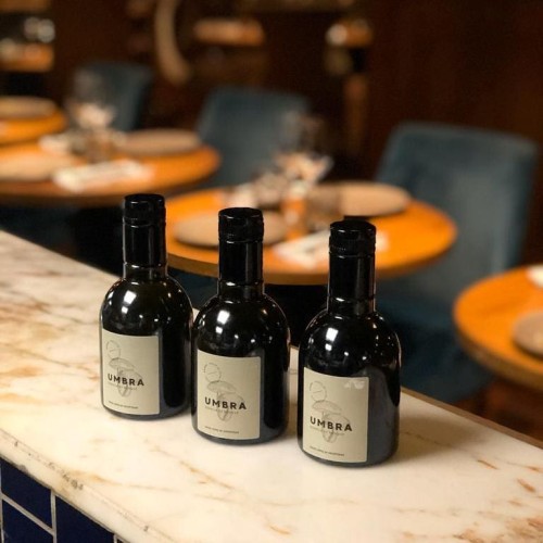 Oliwa Umbra Deortegas 250 ml – ekologiczna oliwa infuzowana grzybami i czosnkiem, produkt premium do kuchni gourmet