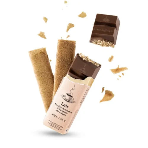 Baton Café-Tasse z praliną migdałową i chrupiącymi płatkami waflowymi – przekrój produktu