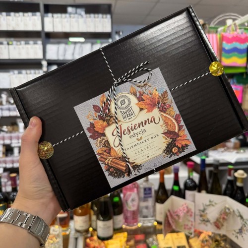 Tajemniczy Box Herbaciany Classic – czarne pudełko z jesienną etykietą Świat Herbat