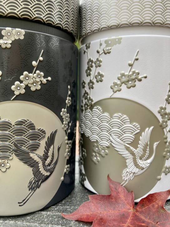Puszka SHIROI 150 g JASNA  i CIEMNA okrągła wytłaczana