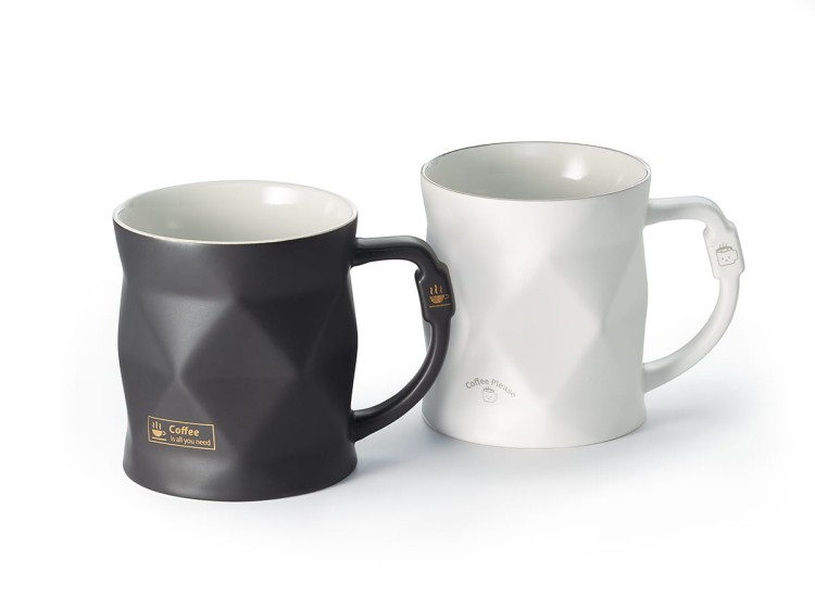 Kubek JAKUB 300 ml 2 wzory - kostna porcelana ze złotą dekoracją